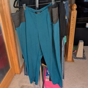 🤍Torrid pull on relaxed taper pants 4